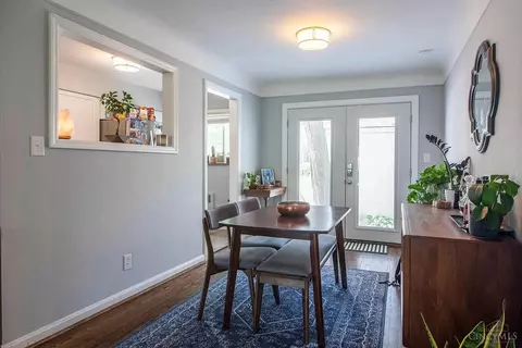 Dining - 1735 Sutton Ave, Cincinnati, OH 45230 photo 1 of 2