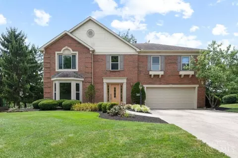 8092 Thistlewood Dr, West Chester, OH 45069