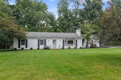 682 Milford Hills Dr, Milford, OH 45150