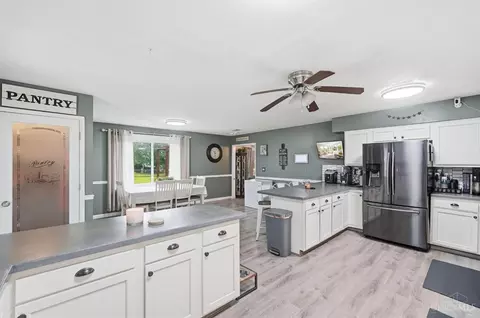 Kitchen - 1439 Lyons Rd, Amelia, OH 45102 photo 3 of 4