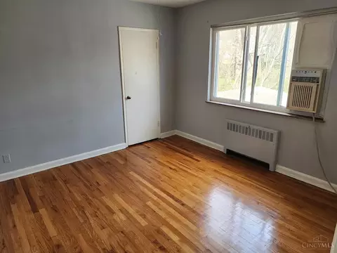 Bedroom - 6026 Colter Ave, Cincinnati, OH 45230 photo 2 of 3