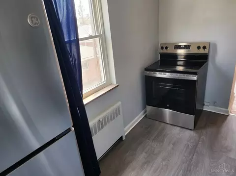 Kitchen - 6026 Colter Ave, Cincinnati, OH 45230 photo 2 of 3