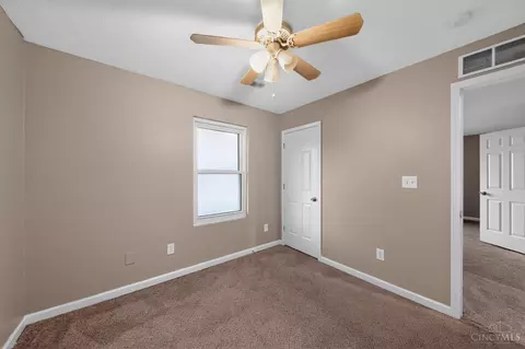 Bedroom - 6431 Betts Ave, Cincinnati, OH 45224 photo 6 of 7