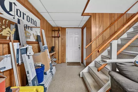 Entry Way - 511 Milgin Dr, Cincinnati, OH 45238 photo 2 of 2
