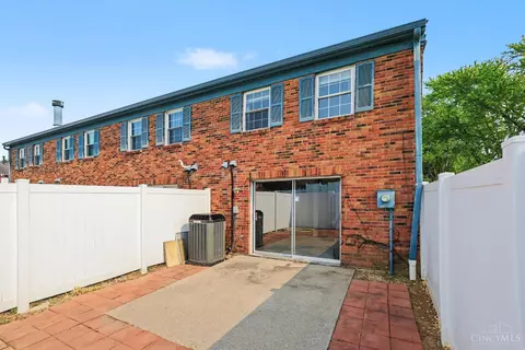 Exterior - 7 Byrd Trce, Batavia, OH 45103 photo 5 of 6