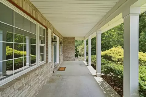 Exterior - 9640 Millbrook Dr, Cincinnati, OH 45231 photo 5 of 11