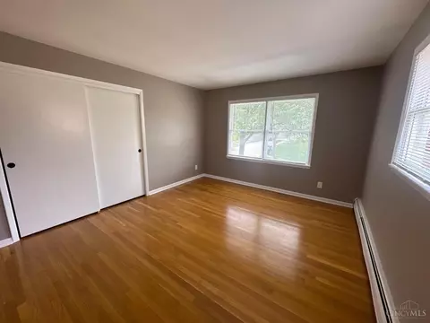 Bedroom - 2715 Powell Dr, Cincinnati, OH 45211 photo 10 of 10