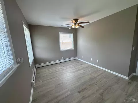 Living - 2715 Powell Dr, Cincinnati, OH 45211 photo 9 of 13