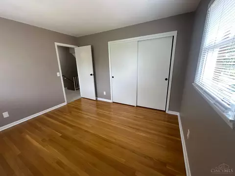 Bedroom - 2715 Powell Dr, Cincinnati, OH 45211 photo 6 of 10