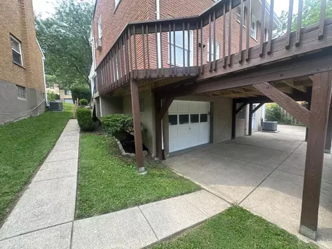 Exterior - 2715 Powell Dr, Cincinnati, OH 45211 photo 11 of 17