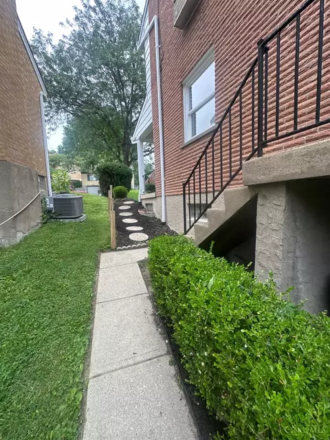 Exterior - 2715 Powell Dr, Cincinnati, OH 45211 photo 13 of 17