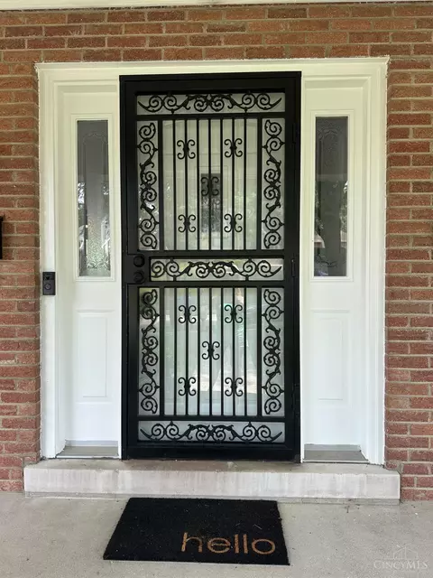 Entry Way - 2715 Powell Dr, Cincinnati, OH 45211 photo 1 of 8