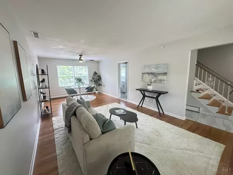 Living - 2715 Powell Dr, Cincinnati, OH 45211 photo 3 of 13