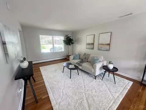 Living - 2715 Powell Dr, Cincinnati, OH 45211 photo 4 of 13