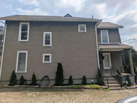 Exterior - 7160 River Rd, Cincinnati, OH 45233 photo 2 of 5