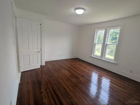 Bedroom - 7160 River Rd, Cincinnati, OH 45233 photo 3 of 6