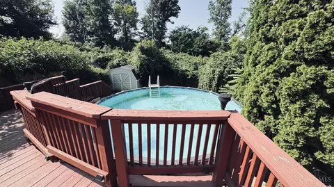 Exterior - 521 Maple Dr, Reading, OH 45215 photo 4 of 6