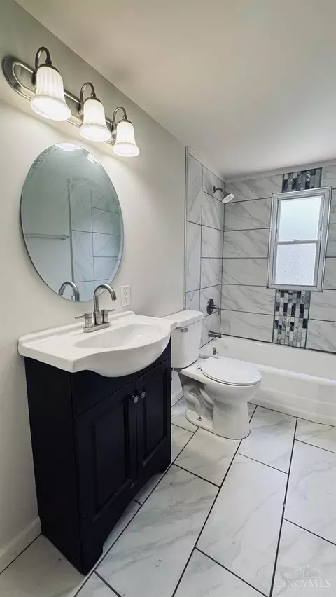 Bath - 521 Maple Dr, Reading, OH 45215 photo 2 of 2