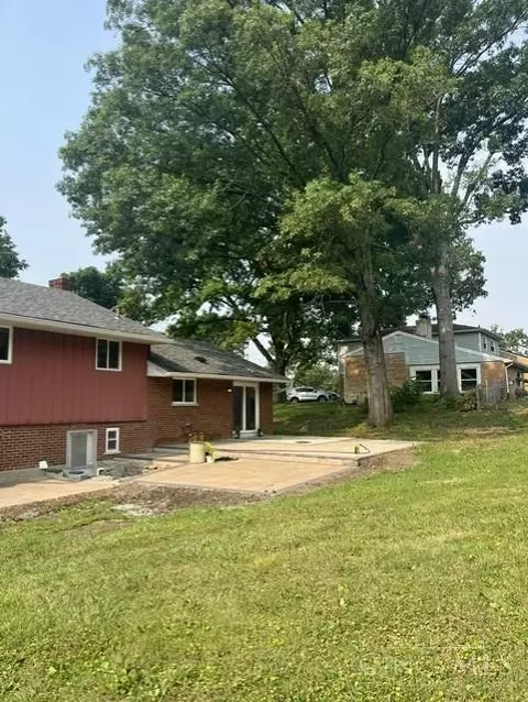 Exterior - 6548 Fields Ertel Rd, Sharonville, OH 45241 photo 3 of 4