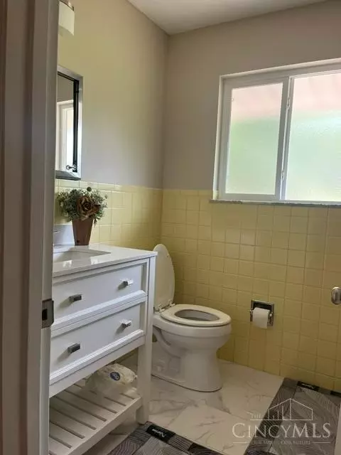 Bath - 6548 Fields Ertel Rd, Sharonville, OH 45241 photo 1 of 3
