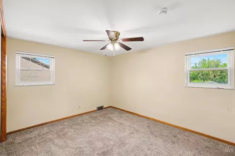 Bedroom - 5738 Windview Dr, Cincinnati, OH 45248 photo 1 of 5