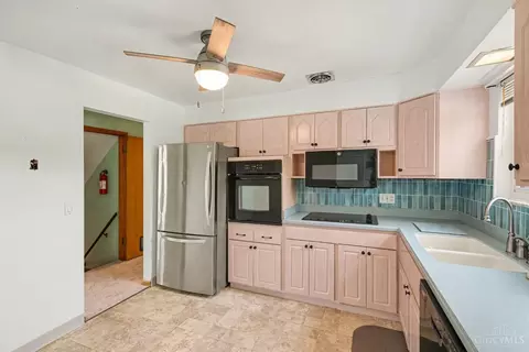 Kitchen - 5738 Windview Dr, Cincinnati, OH 45248 photo 2 of 3