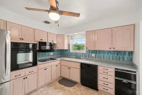 Kitchen - 5738 Windview Dr, Cincinnati, OH 45248 photo 1 of 3