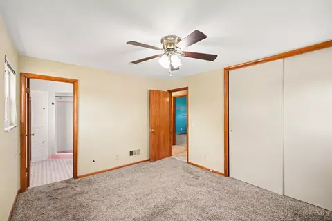 Bedroom - 5738 Windview Dr, Cincinnati, OH 45248 photo 2 of 5