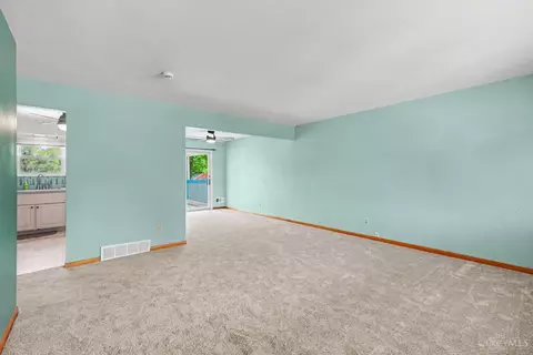 Living - 5738 Windview Dr, Cincinnati, OH 45248 photo 3 of 3
