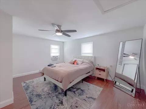 Bedroom - 2515 Hackberry St, Cincinnati, OH 45206 photo 6 of 9