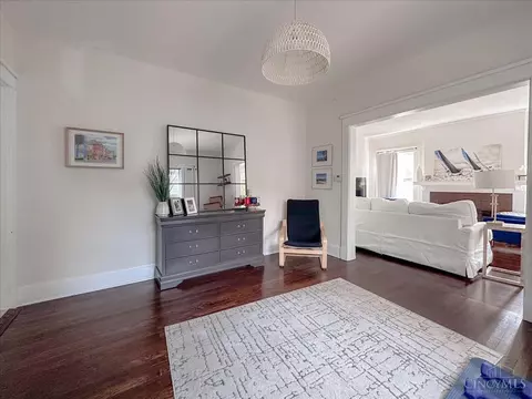 Entry Way - 2515 Hackberry St, Cincinnati, OH 45206 photo 2 of 7