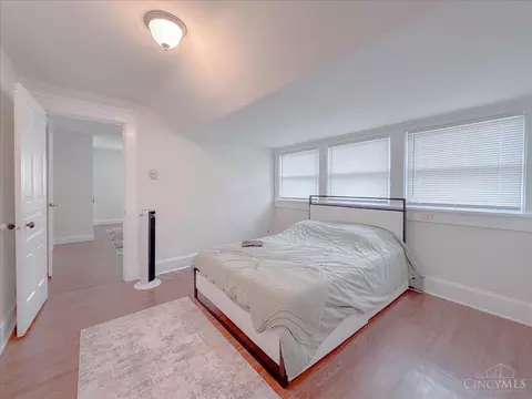 Bedroom - 2515 Hackberry St, Cincinnati, OH 45206 photo 8 of 9