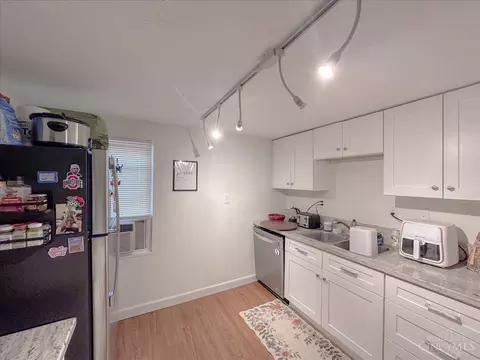 Kitchen - 2515 Hackberry St, Cincinnati, OH 45206 photo 3 of 3