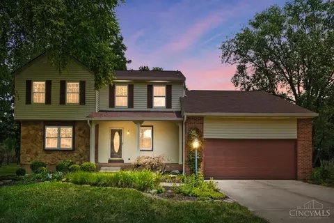 7590 Rolling Meadows Dr, West Chester, OH 45069