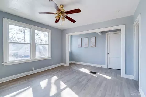 Living - 3025 Gilbert Ave, Cincinnati, OH 45206 photo 5 of 5