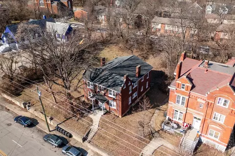 View/Area - 3025 Gilbert Ave, Cincinnati, OH 45206 photo 2 of 4