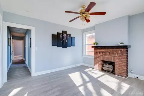 Living - 3025 Gilbert Ave, Cincinnati, OH 45206 photo 3 of 5