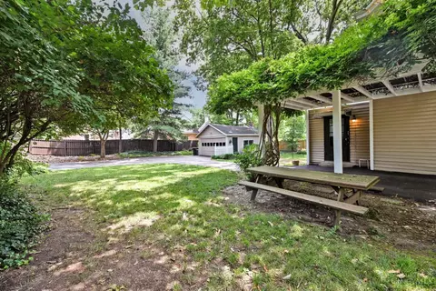 Exterior - 1652 Beacon St, Cincinnati, OH 45230 photo 10 of 20