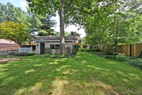 Exterior - 1652 Beacon St, Cincinnati, OH 45230 photo 14 of 20