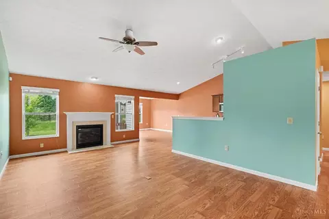 Living - 1079 Spruce Gln, Morrow, OH 45152 photo 1 of 5