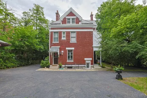 Exterior - 445 Ludlow Ave, Cincinnati, OH 45220 photo 8 of 8