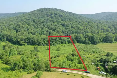 340 Lester Abbott Ln, Blue Creek, OH 45616