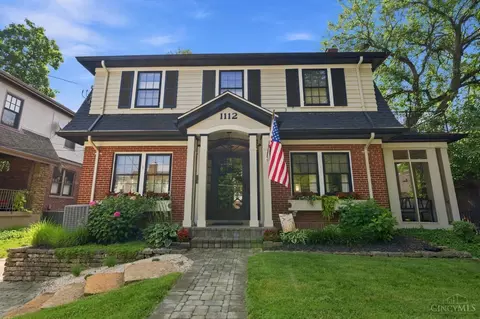 1112 Mclaughlin Pl, Cincinnati, OH 45226