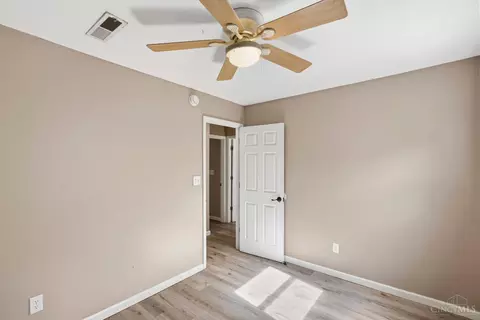 Bedroom - 481 Sharon Rd, Glendale, OH 45246 photo 2 of 6