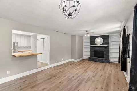 Living - 481 Sharon Rd, Glendale, OH 45246 photo 1 of 5