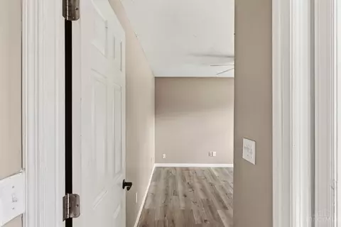 Entry Way - 481 Sharon Rd, Glendale, OH 45246 photo 3 of 3