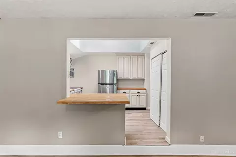 Kitchen - 481 Sharon Rd, Glendale, OH 45246 photo 1 of 6