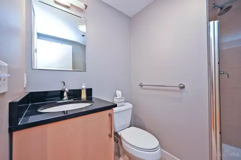 Bath - 15 Fourth St, Cincinnati, OH 45202 photo 1 of 4