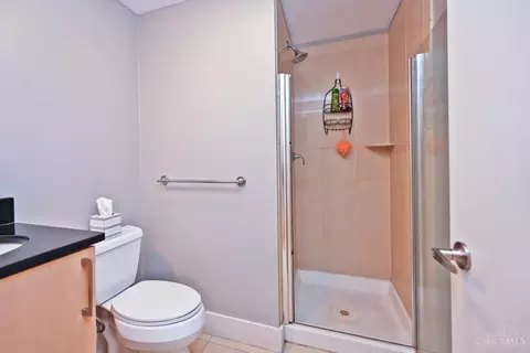 Bath - 15 Fourth St, Cincinnati, OH 45202 photo 2 of 4