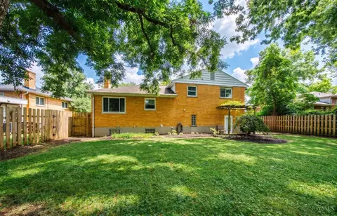 Exterior - 715 Cascade Rd, Forest Park, OH 45240 photo 4 of 6